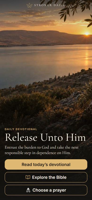 Strongr Daily home screen with the daily devotional, Bible and prayer buttons